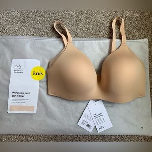KNIX Wingwomen Wireless Bra